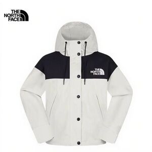 The North Face Reign On Women’s Jacket Size Small